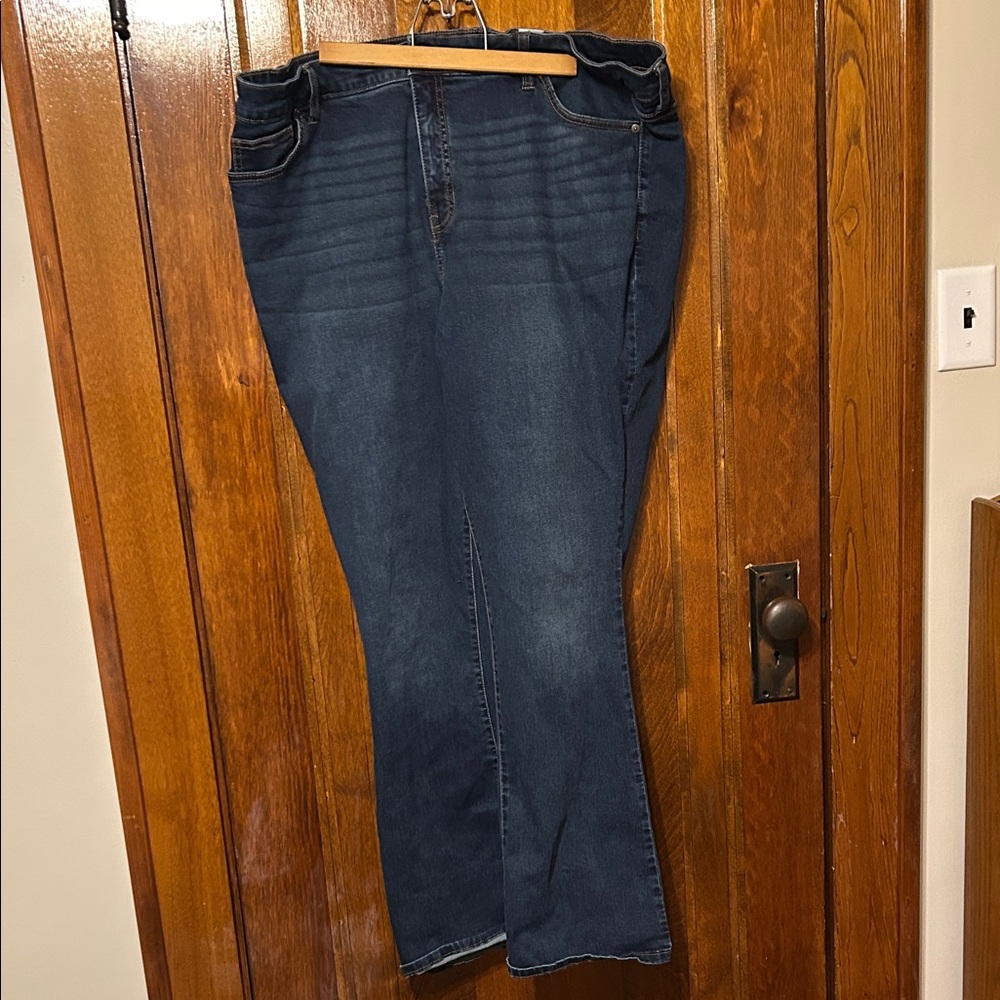 Time and Tru Women's Boot Cut Jeans in Dark Blue